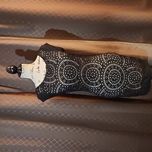 Like new Zara W&B black bodycon dress